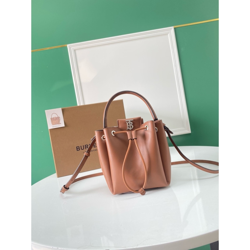 B**rry bucket bags
